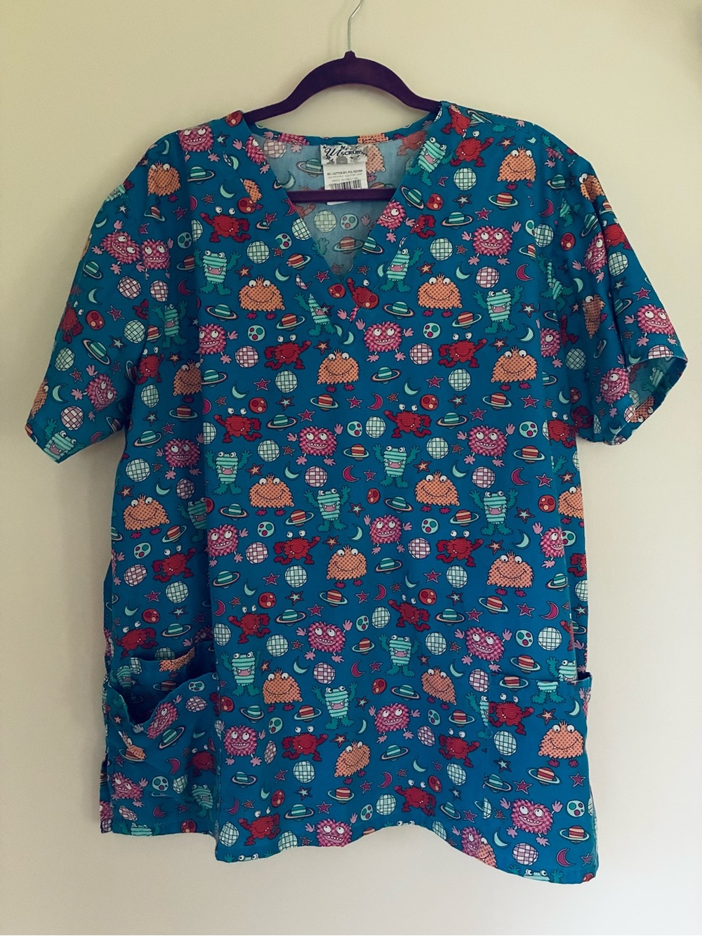 UA Scrubs Multicolor Monsters V-Neck Scrub Tunic Size XL